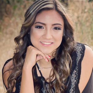 Meet your Posher, Roxanne